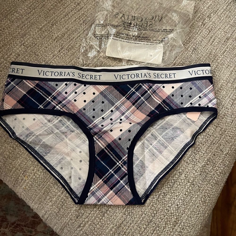 Victoria’s Secret size XS pink and navy hiphugger panties